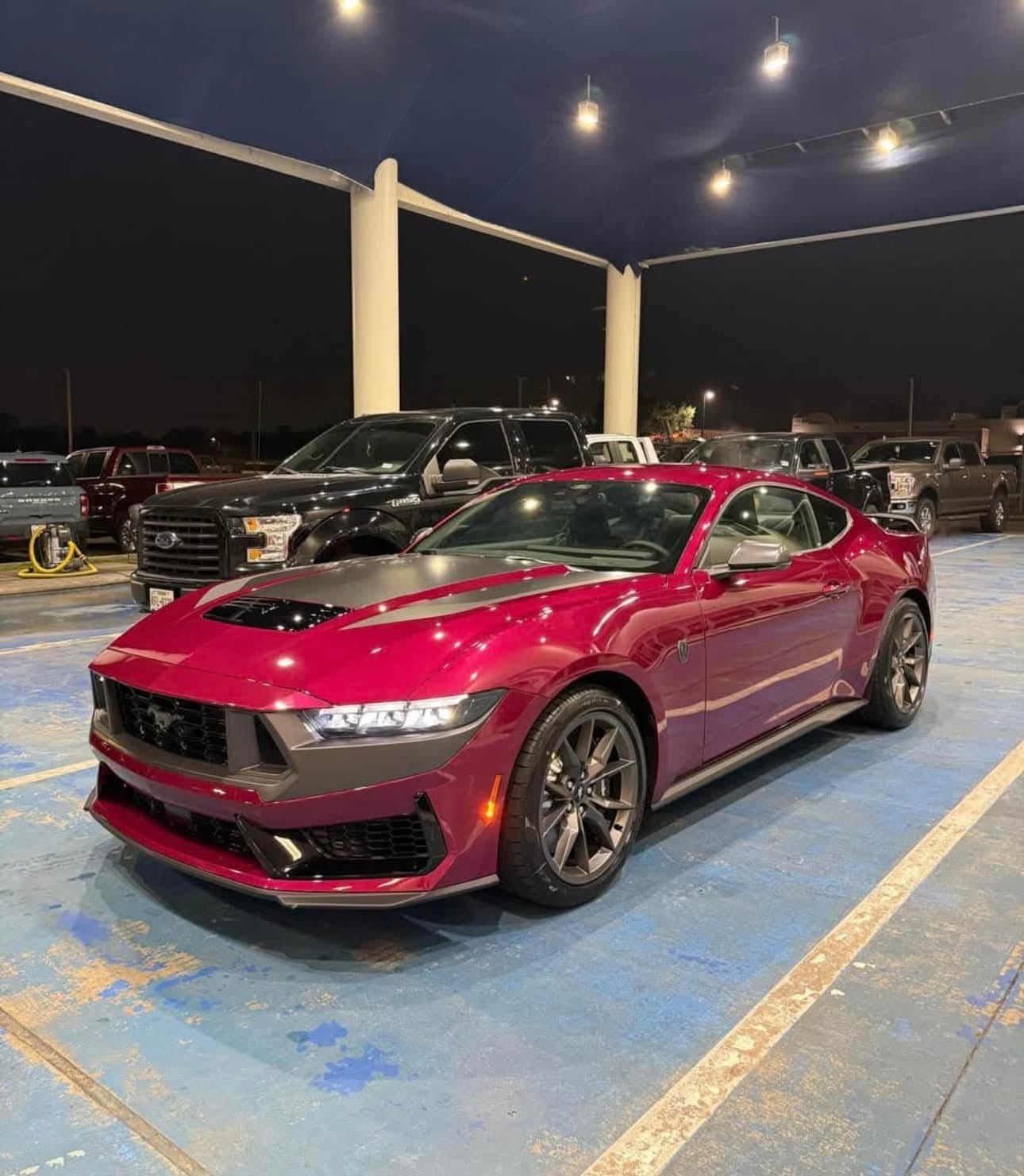 Super Venom - View 2